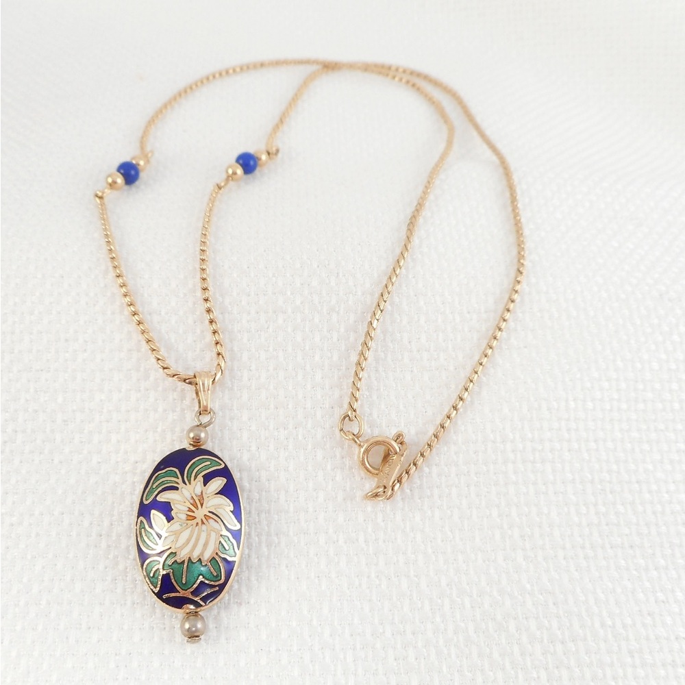 Avon Vintage Cloisonné Blue, White & Gold Tone Floral Necklace
